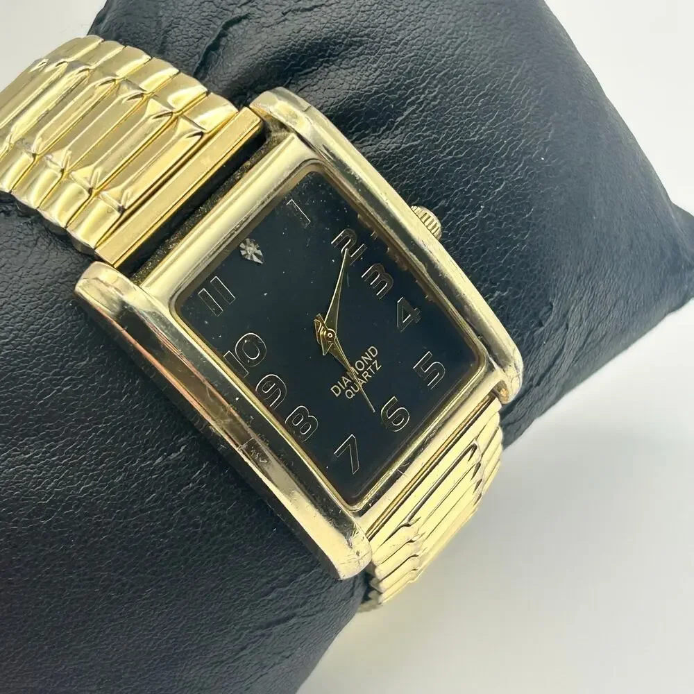 Men's Gold Tone Diamond Accent Watch Working New Battery